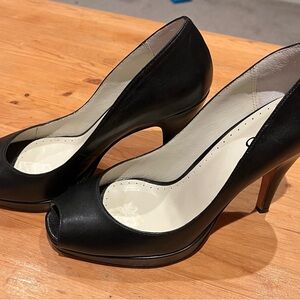 Aldo high heel platform leather dress shoes